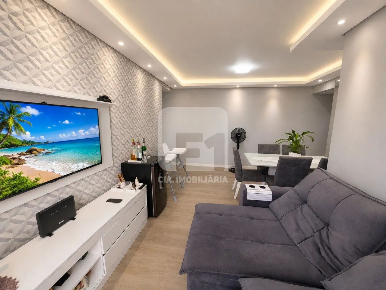 Apartamento de 2 dormitórios à venda na Trindade