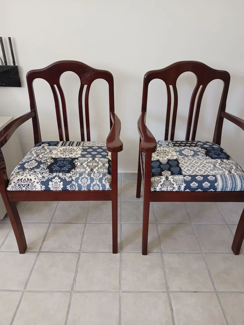 Cadeiras em  Mogno - Foto 4
