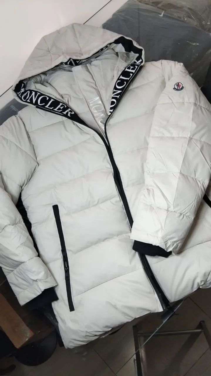 Jaqueta Moncler hood down jacket creme - Foto 3