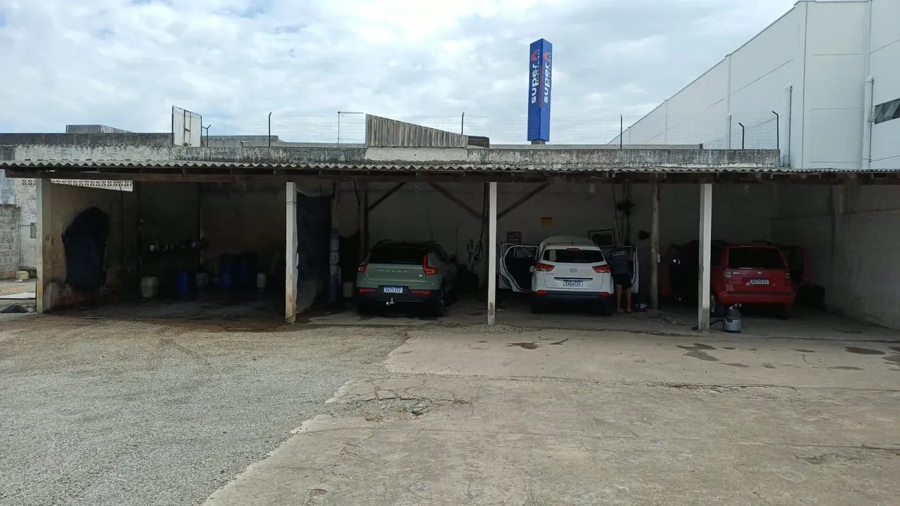 Vendo estrutura de madeira 