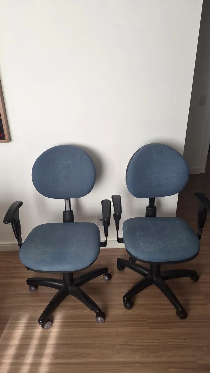 2 Cadeiras de escritório