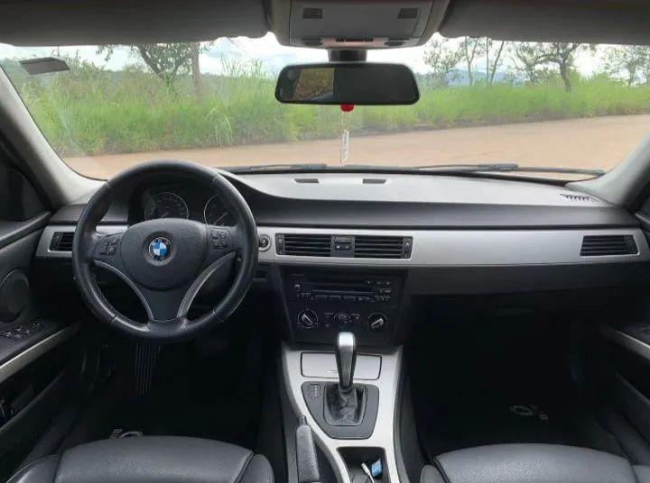 BMW 320I A 2010 - Foto 4