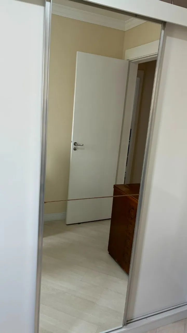 Guarda-roupas 3 portas Branco com Espelho - Foto 2