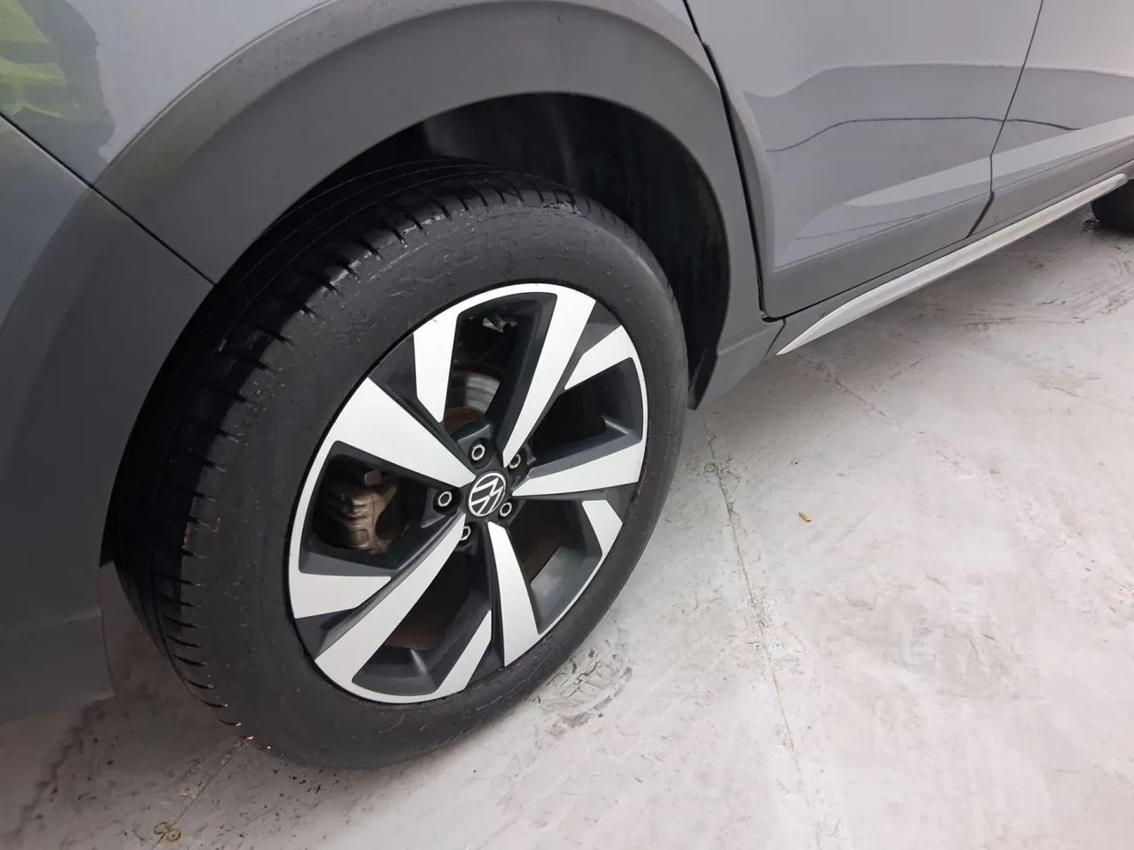 Volkswagen Nivus Highline 1.0 200 TSI Flex Aut., foto 14 de 18