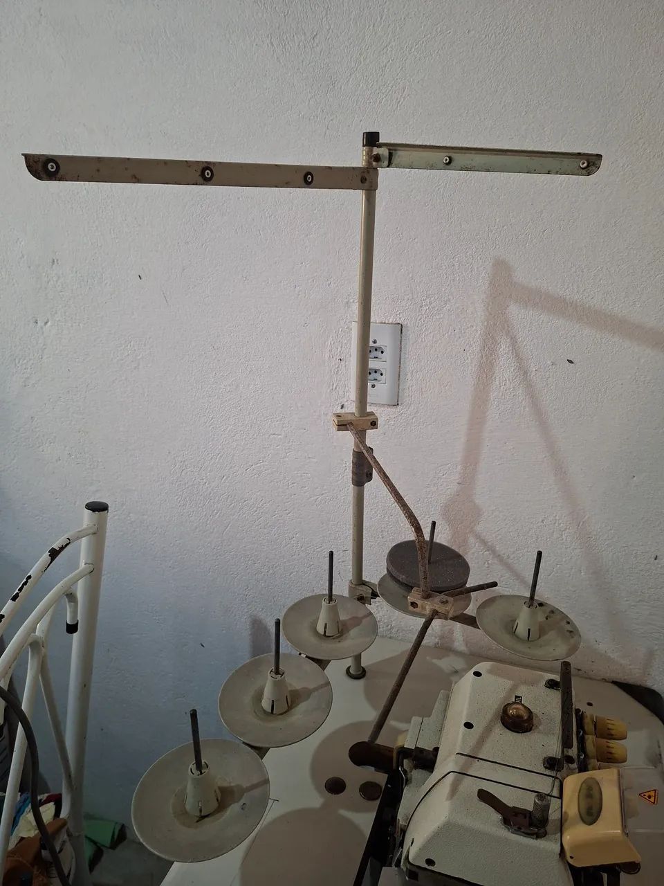 MÁQUINA INTERLOCK DE COSTURA MARCA ALW - Foto 4