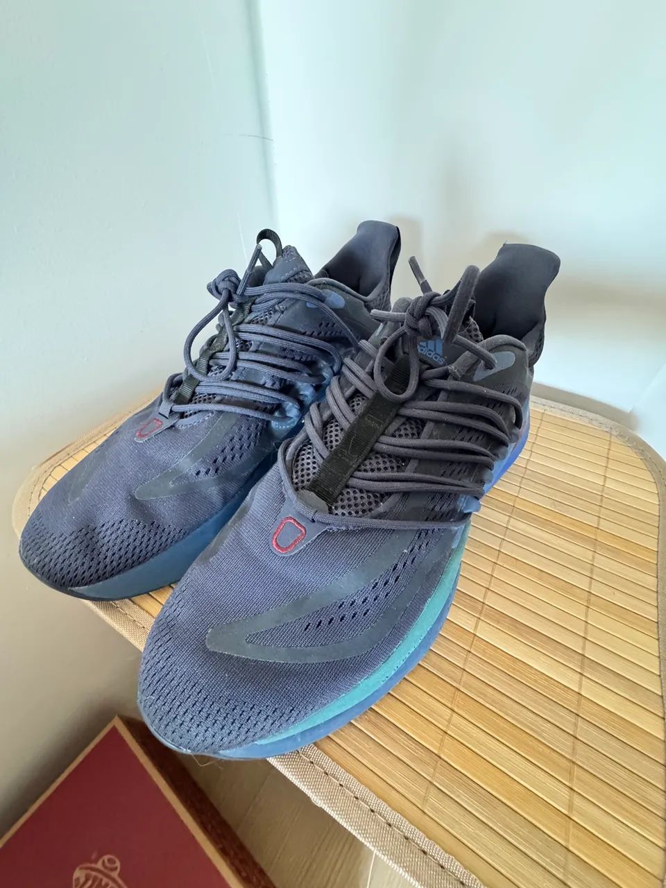 Tênis adidas alphaboost n 42 - Foto 2