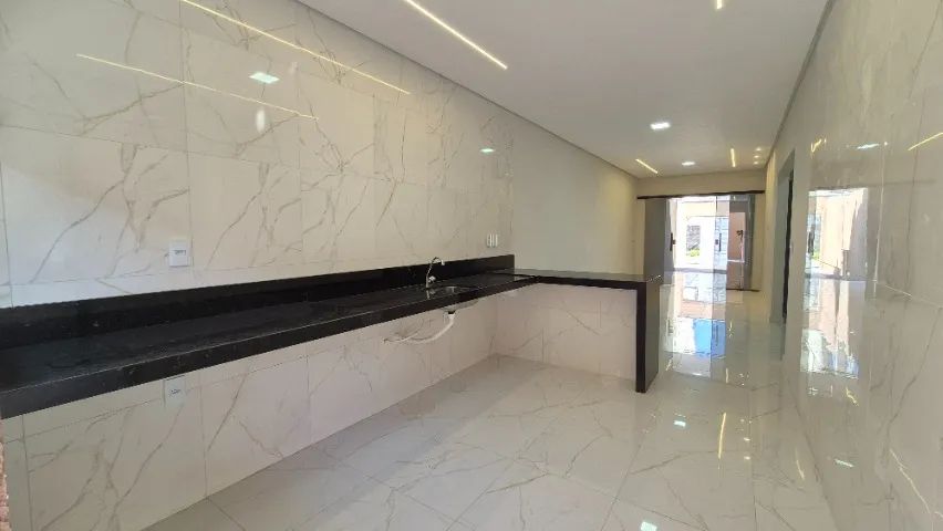 VENDO CASA PERTO DA PRAIA EM AQUIRAZ COM 2 QUARTOS  - Foto 3