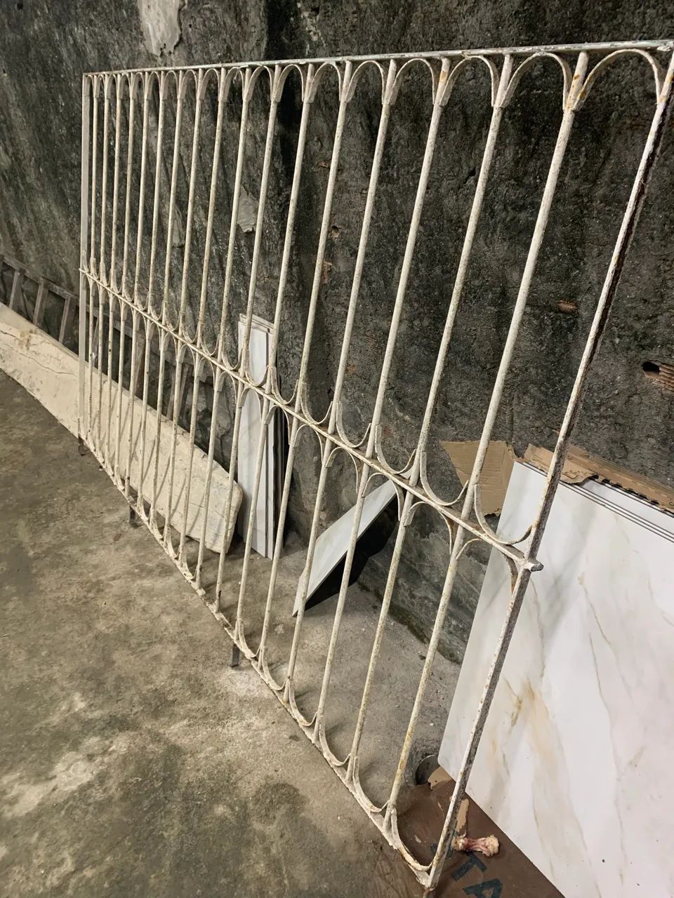 Side Gate488176547099453445