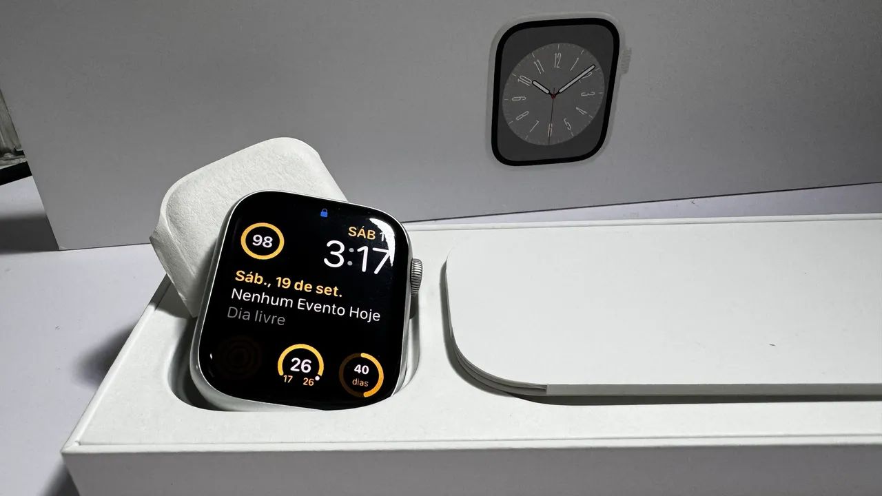 Apple Watch 8 45mm - PERFEITO ESTADO - Foto 4