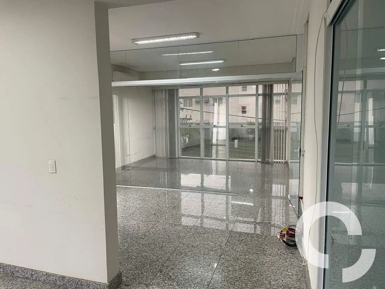Comercial, para aluguel, 90m², - 5.200,00 - Foto 5