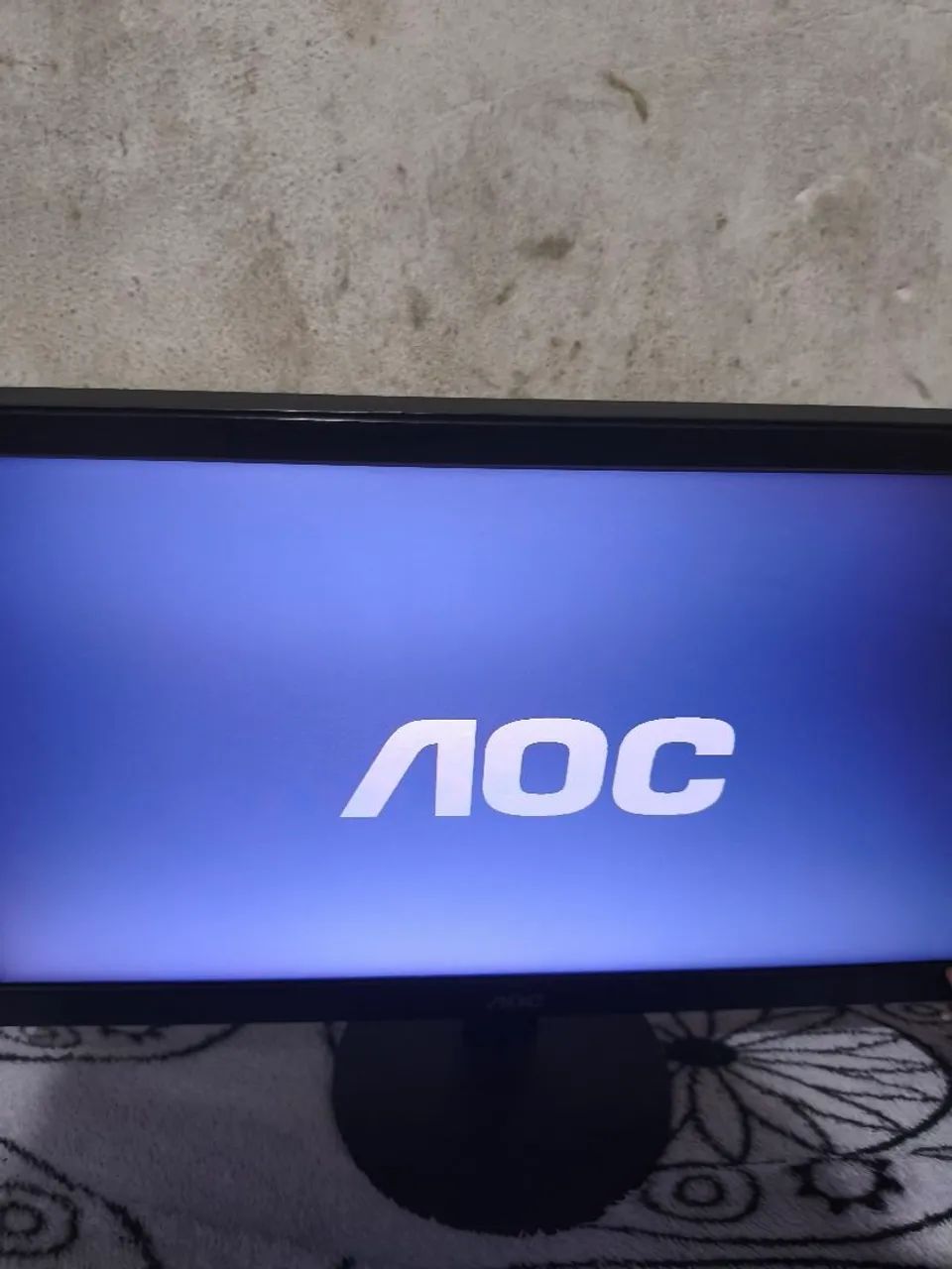 Monitor AOC 18.5" LED (HDMI / VGA) - Perfeito Estado - Foto 2