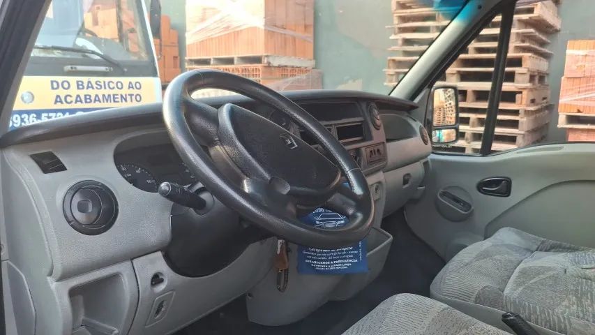 Renault Master 2.5 DCI Chassi 16V 115cv Diesel 2013 - Foto 3