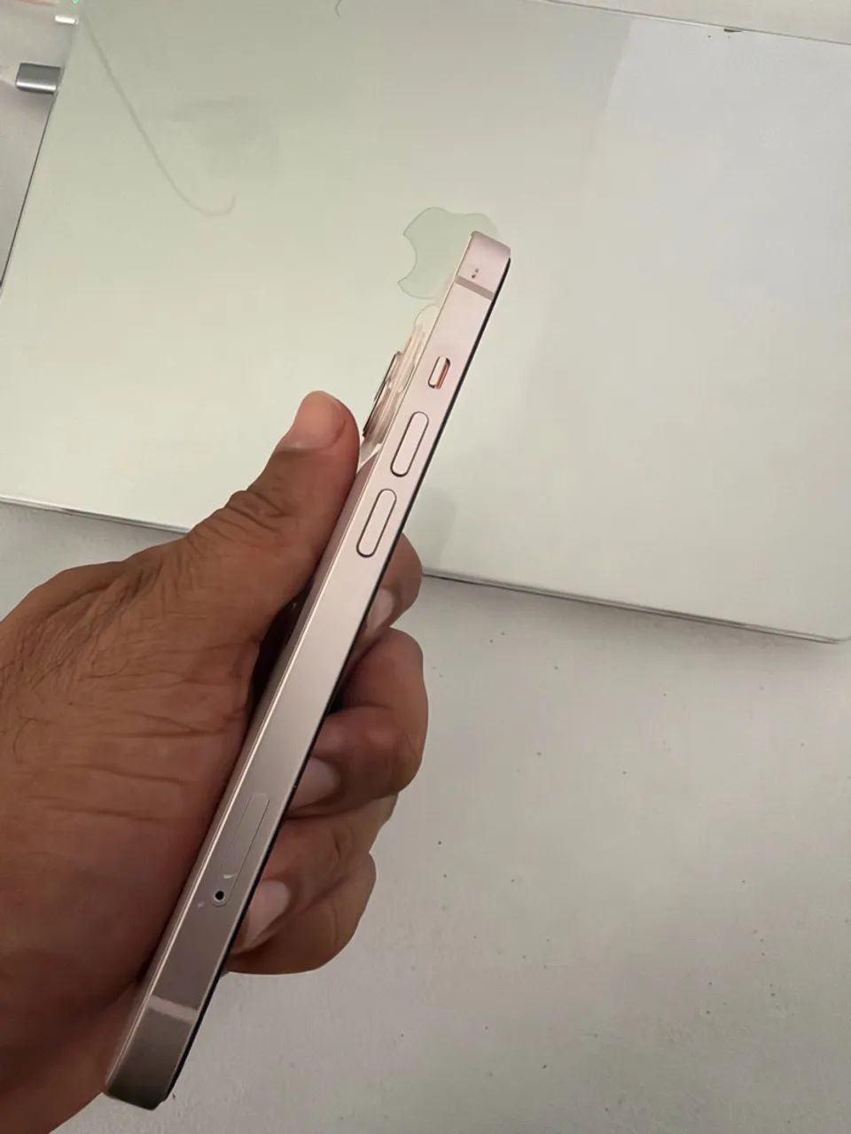 Iphone 13 rose 128gb - Foto 2