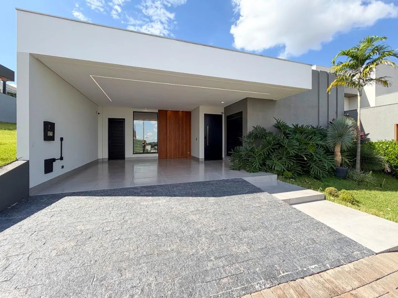 Casa à venda em Maringá, com 3 suítes, com 220 m², Condomínio Horizontal Hayashi - Foto 3