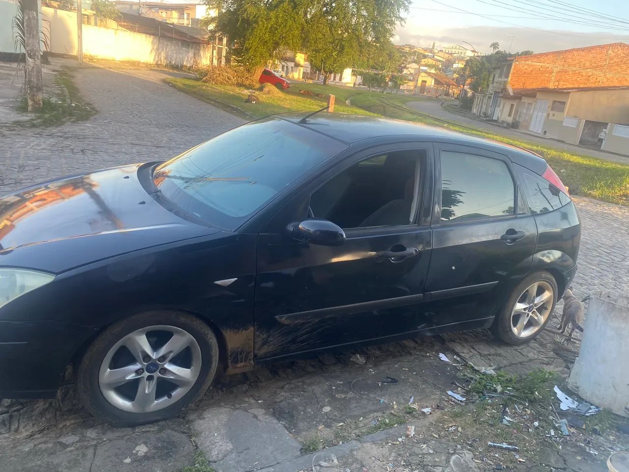 Ford focus completo vendo ou troco por moto