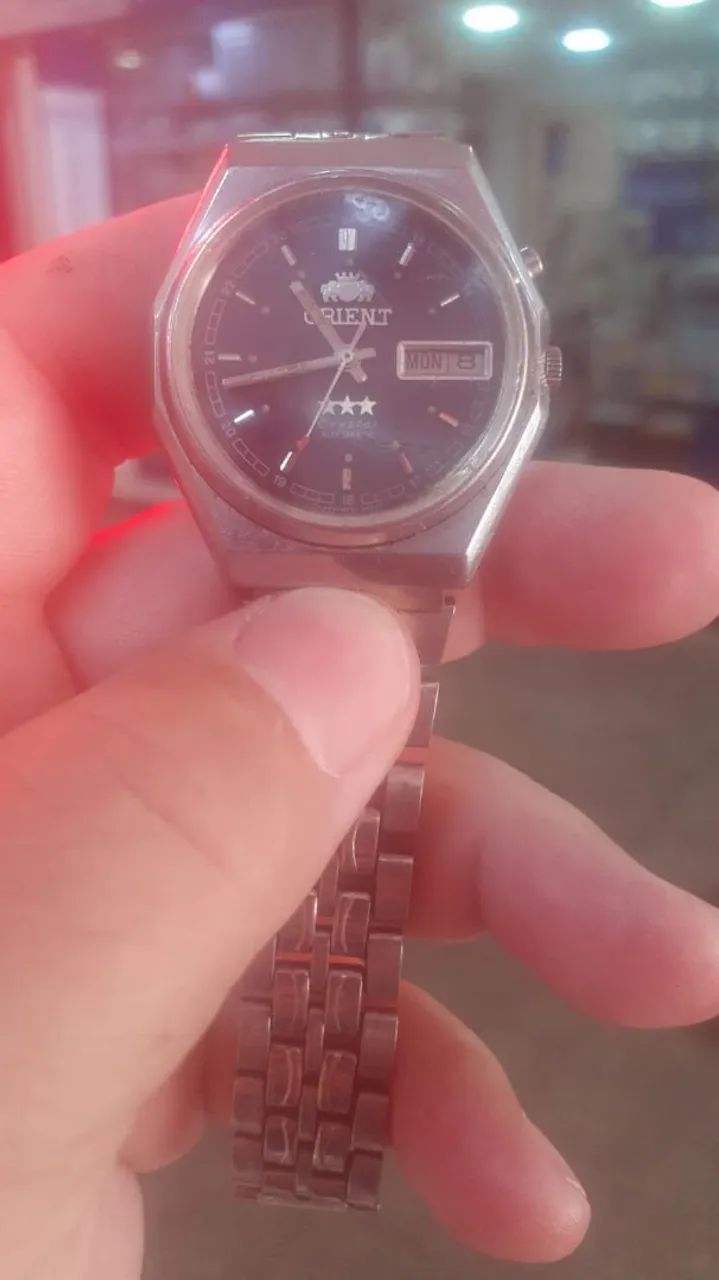 Relógio Orient cristal automático e a prova dágua 