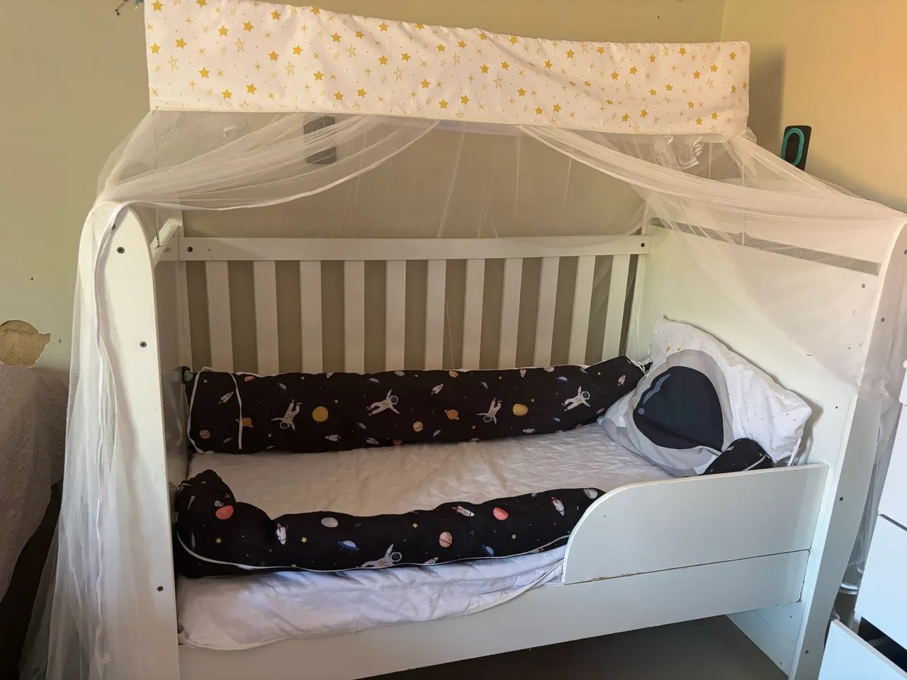 Vende-se berço-cama usado, mas em ótimo estado! - Foto 3