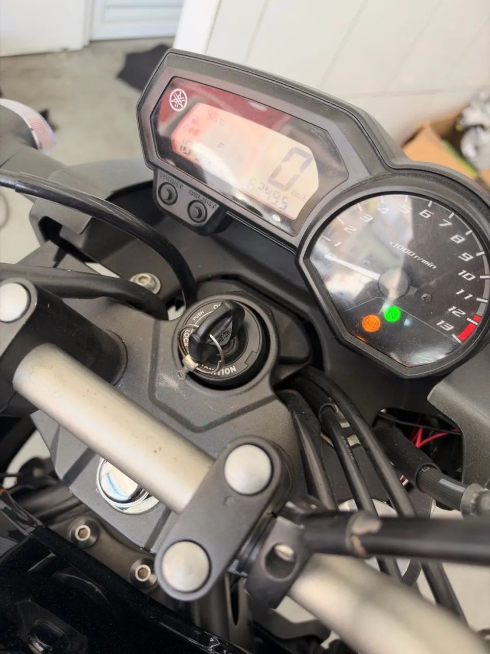 Yamaha XJ6   - Foto 4