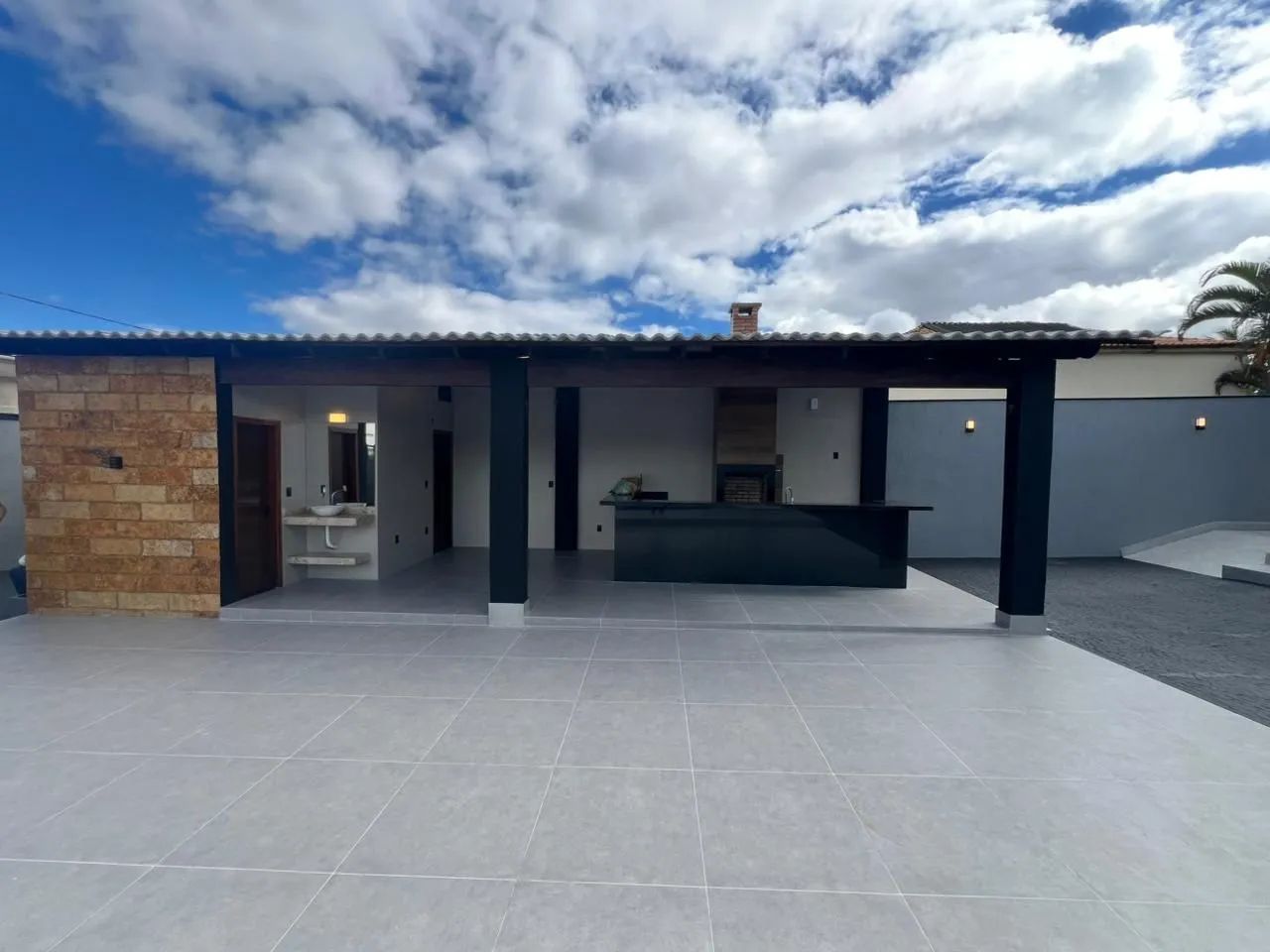 VENDO CASA EM VICENTE PIRES COM 1054 METROS  - Foto 5