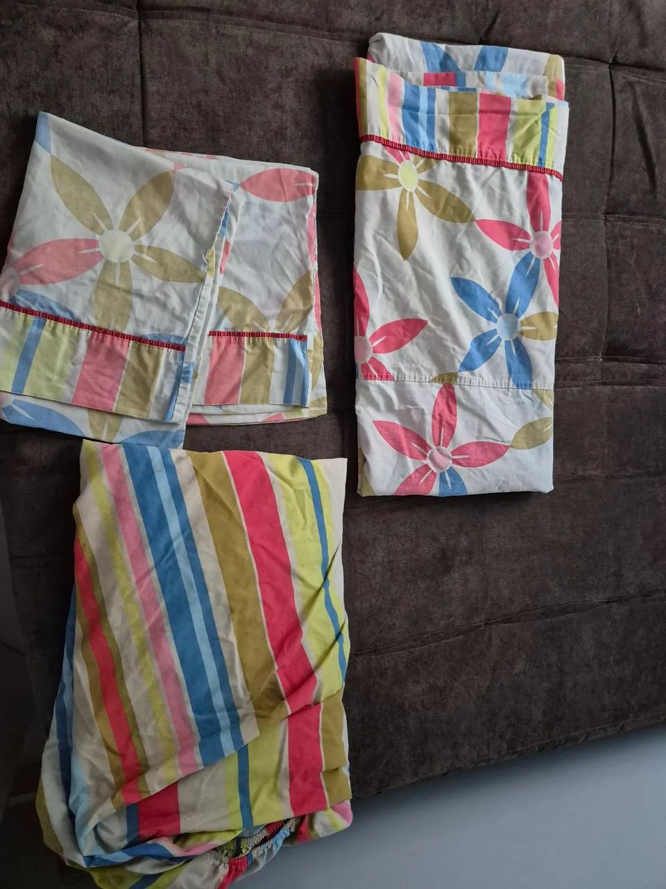 conjunto de lençol e fronhas de algodão