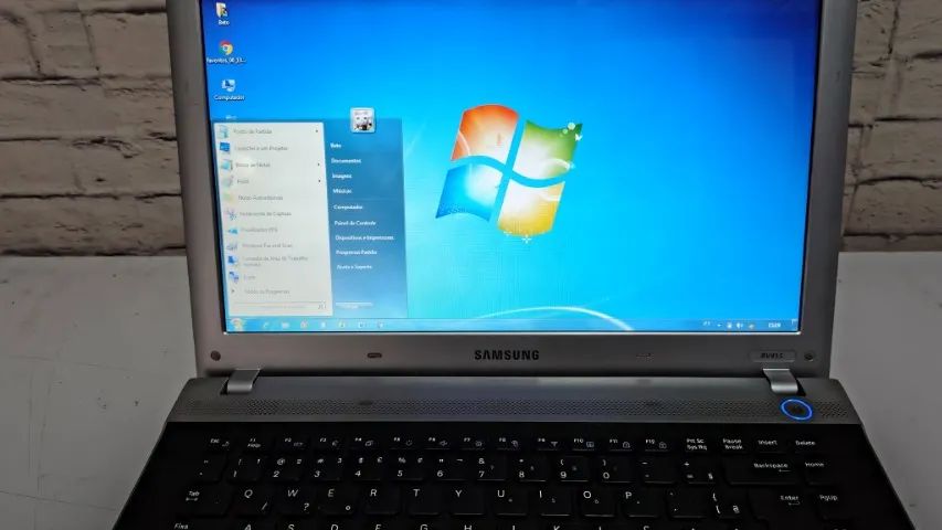 Notebook Samsung rv415 com defeito para peças