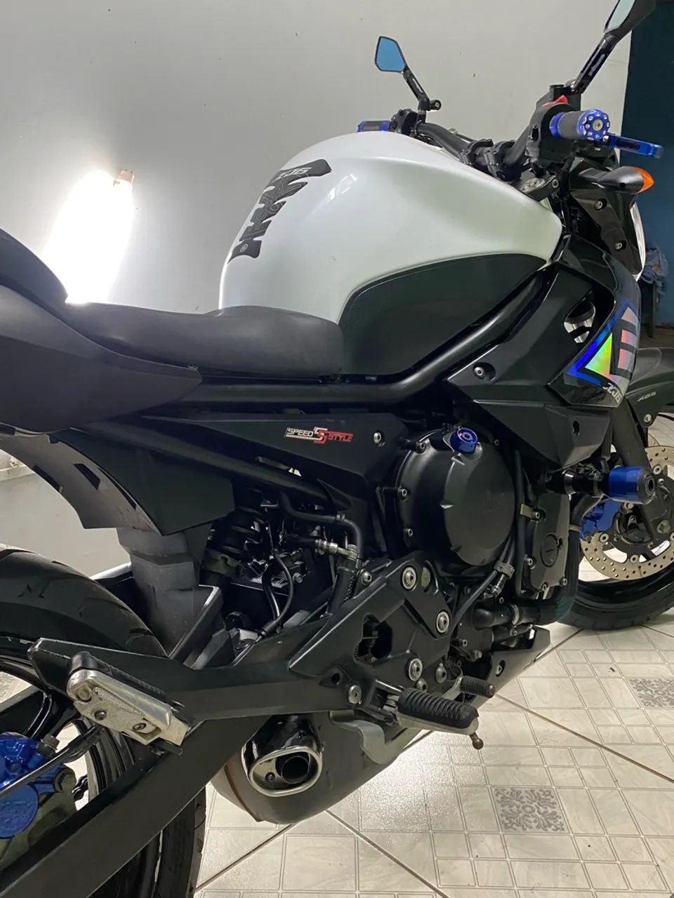 Yamaha XJ6 N 2017 - Foto 5