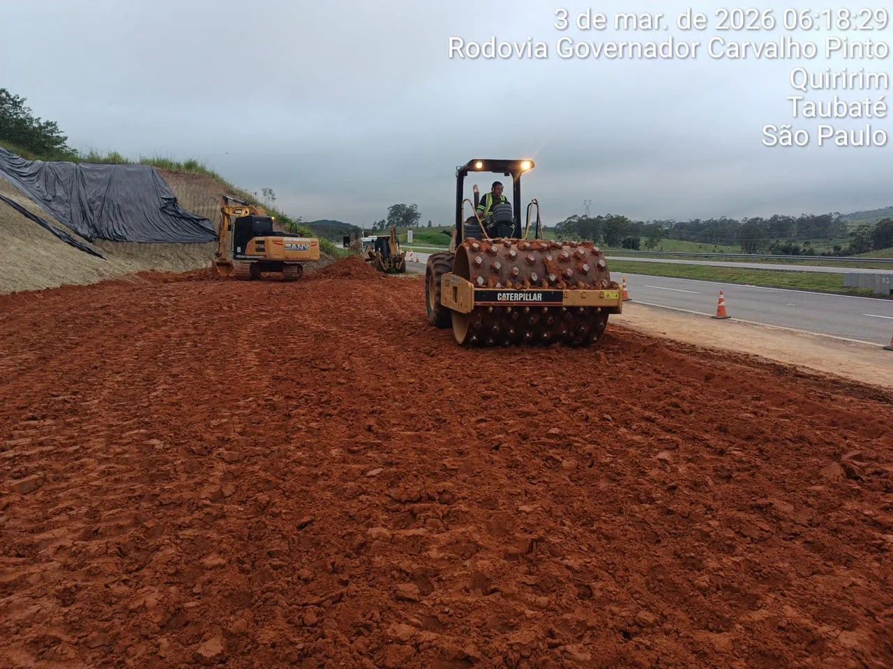 Rolo Compactador CAT CS533 E, Kit Pata - Foto 2