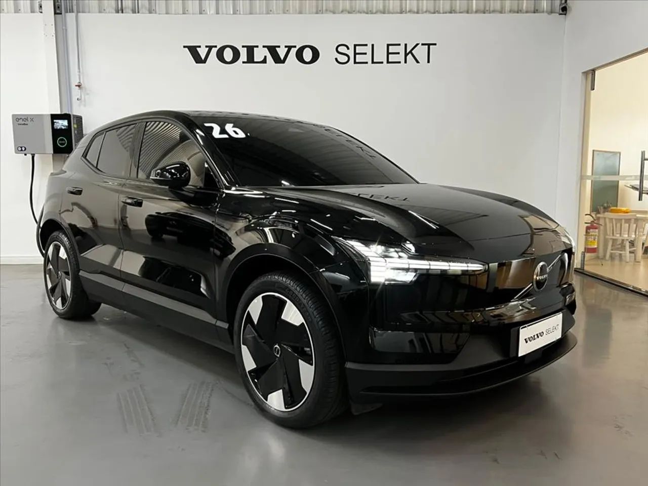 Volvo EX30 E40 Plus 2026