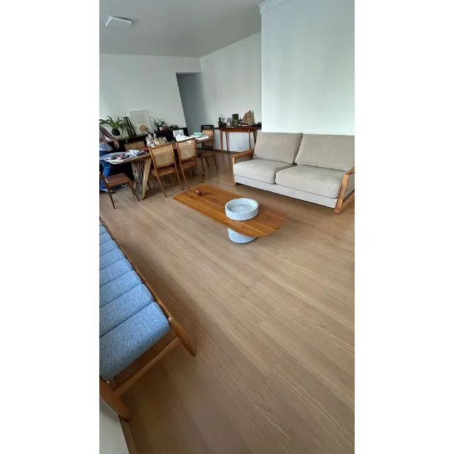 Mesa de Centro em Madeira Maciça - Foto 4