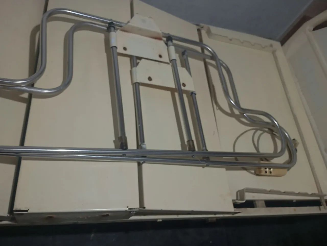 Cama hospitalar motorizada com defeito  - Foto 4