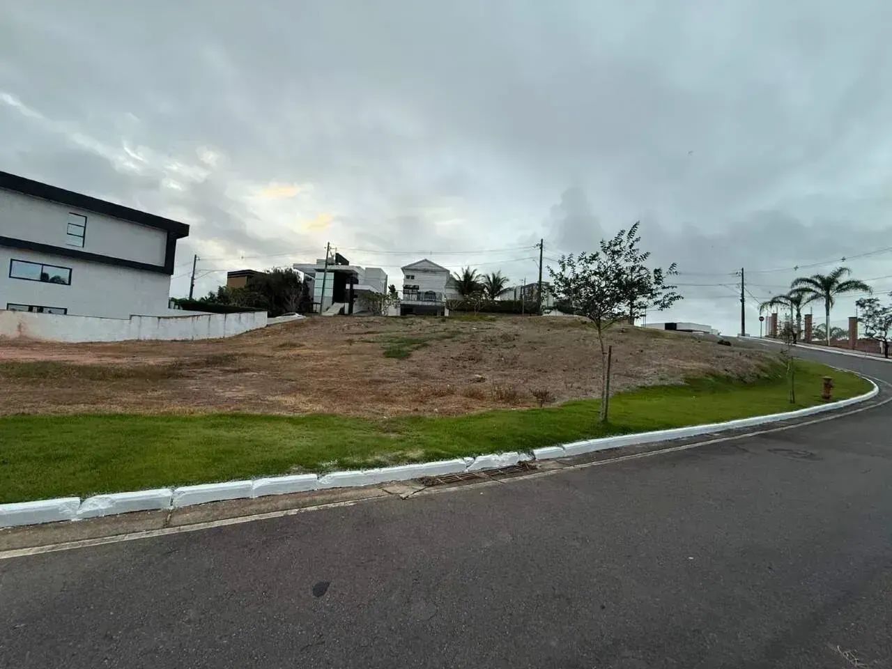 2 LOTES À VENDA  CONDOMÍNIO RIVIERA PARK - Foto 4