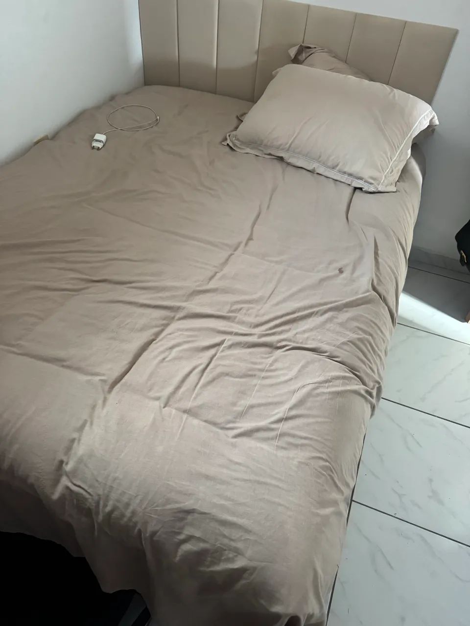 Uma cama de casal 