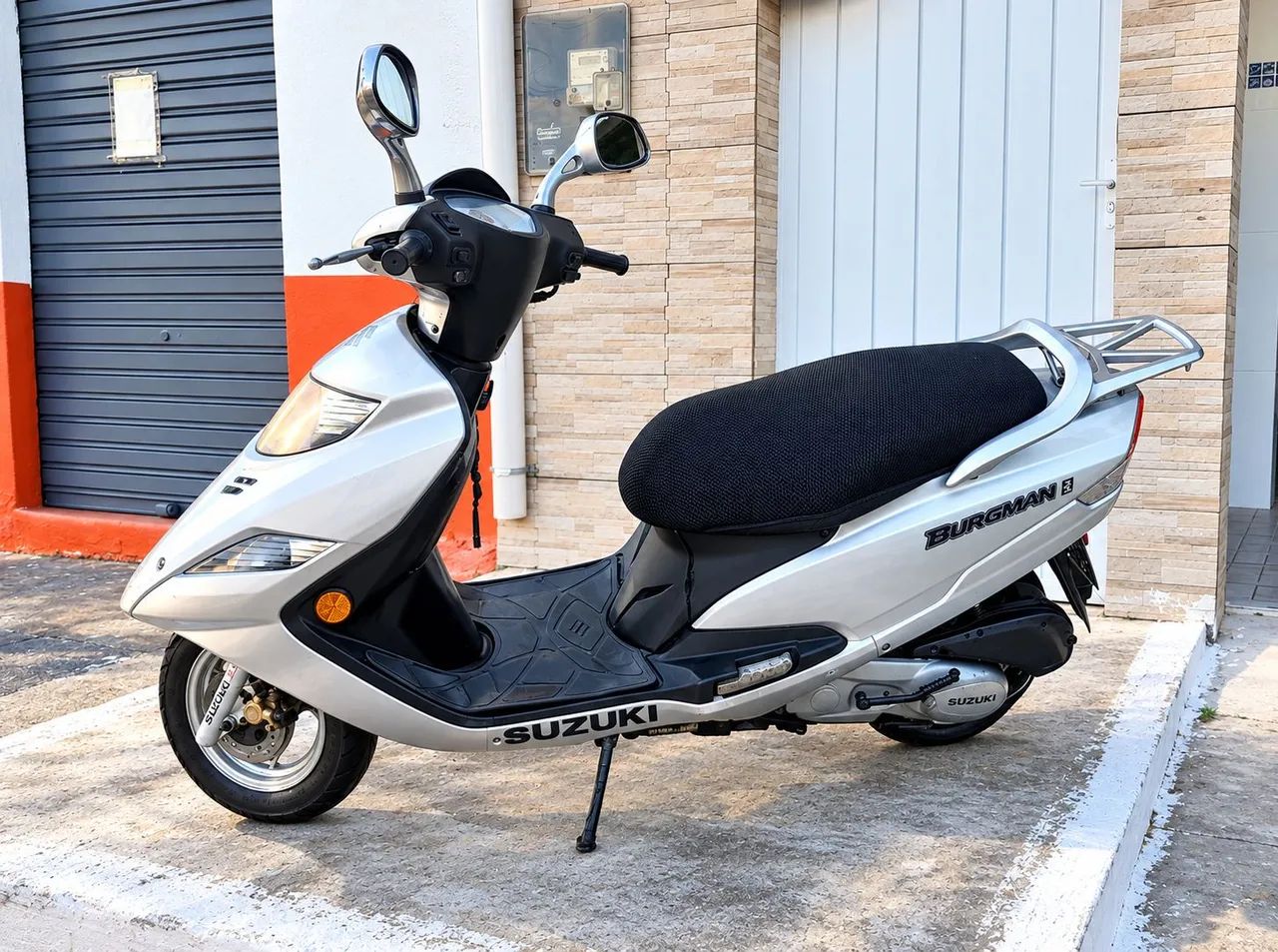 Burgmam 125