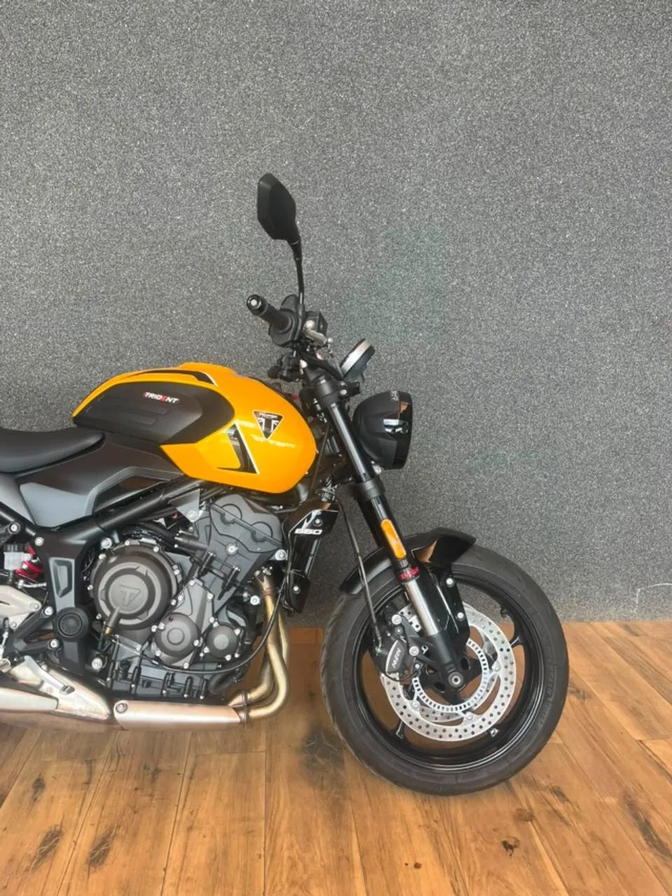 TRIUMPH TRIDENT 660  - Foto 3
