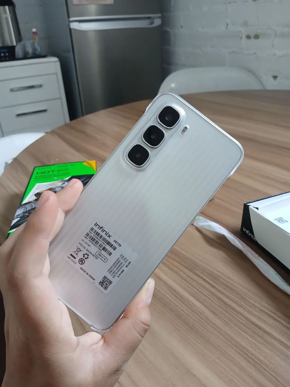 Vendo esse celular hot 60i  - Foto 2