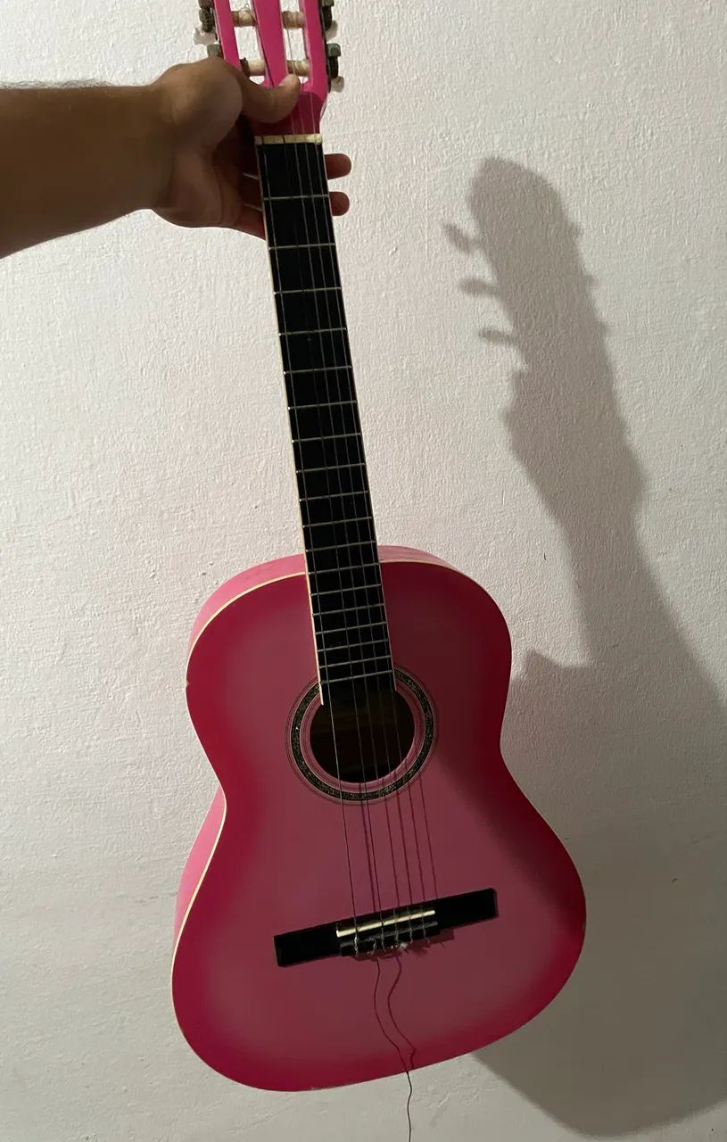 Violão rosa giannini