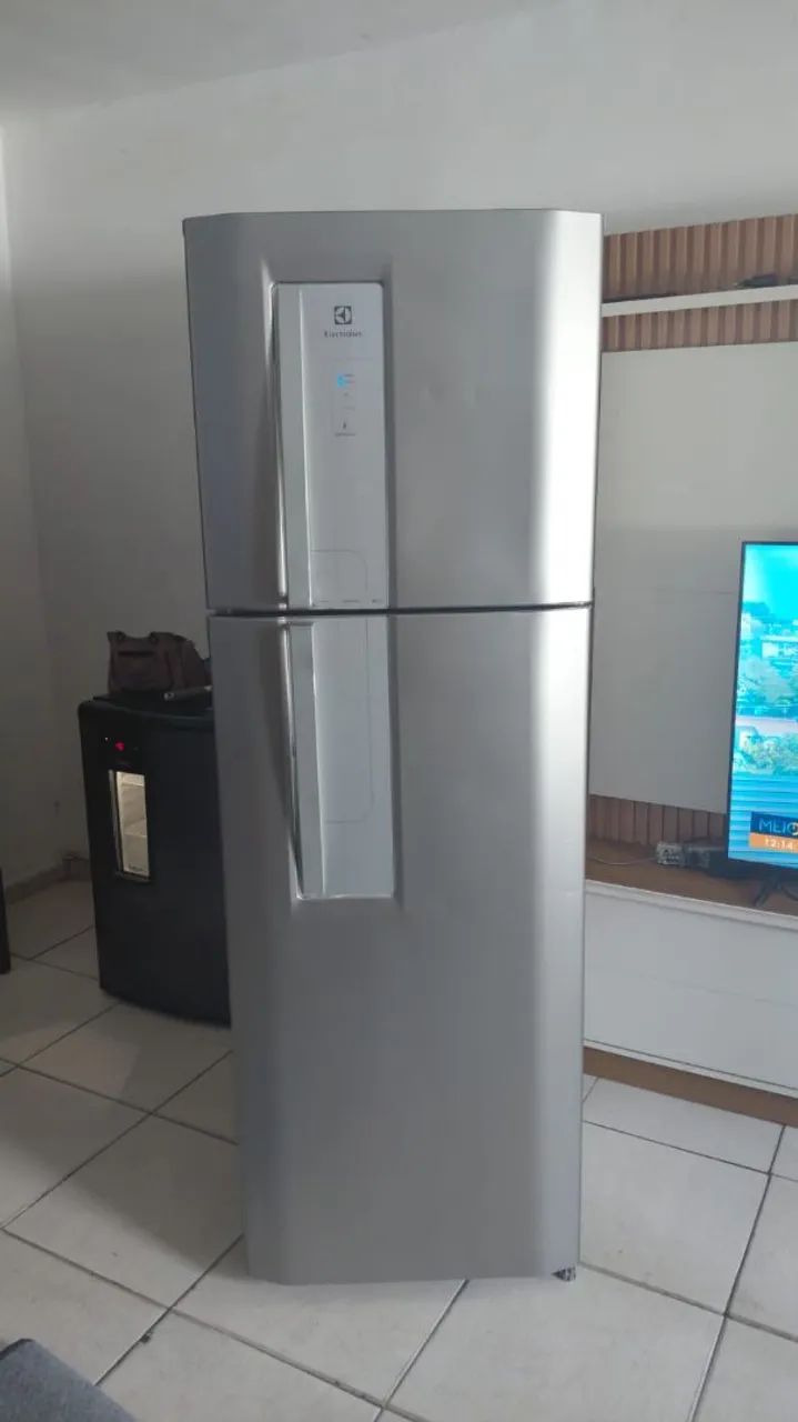 Geladeira Electrolux frost free lindíssima ENTREGO