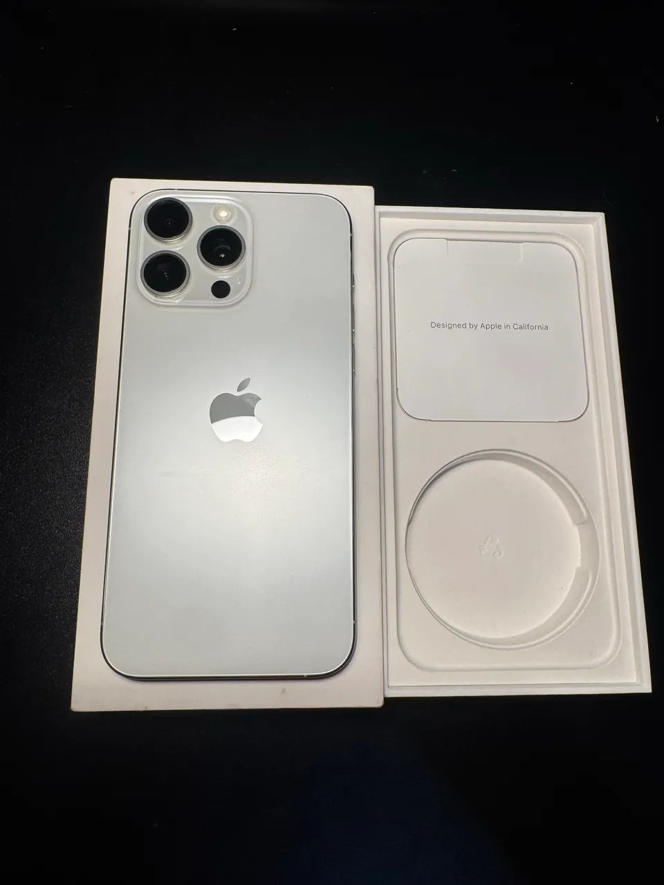 iPhone vc 15 Pro Max Original | 100% Original | Caixa | 84% Bateria | 256GB