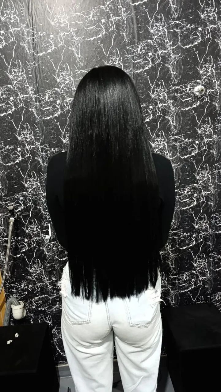 Alongamento de mega hair e tranças 
