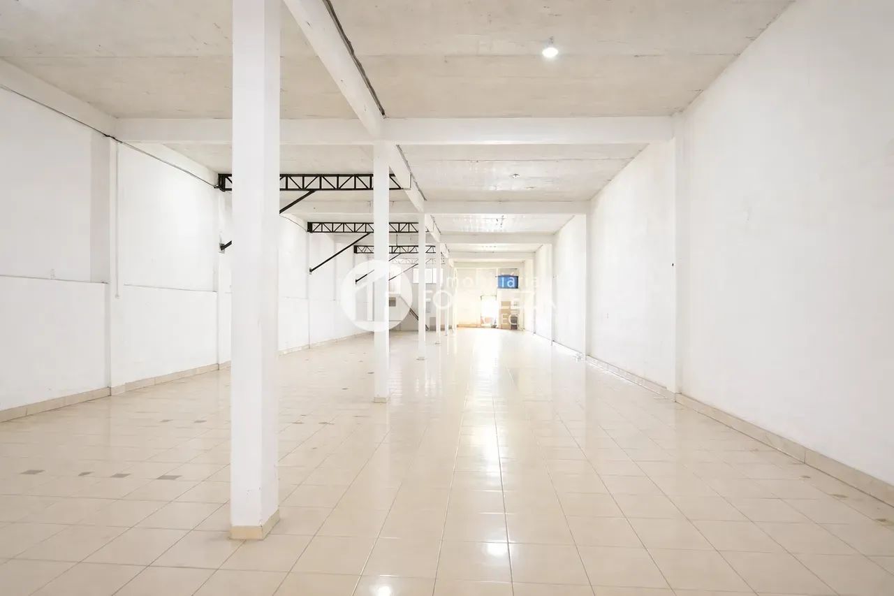Imóvel para aluguel possui 825 metros quadrados com 4 quartos em Seis de Agosto - Rio Bran - Foto 5
