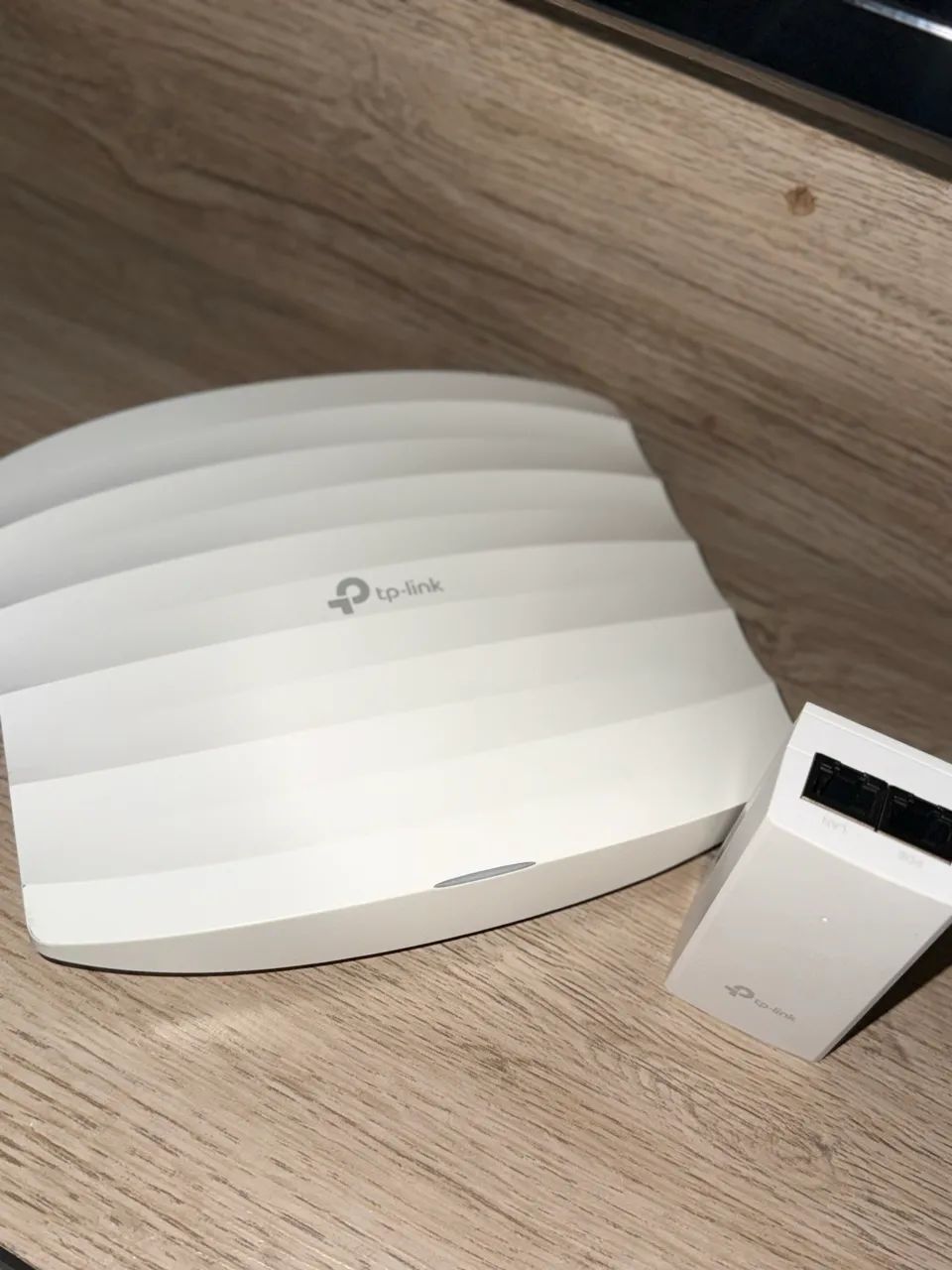 Roteador/Access Point TP LINK EAP225 Gigabite + Fonte POE 24v