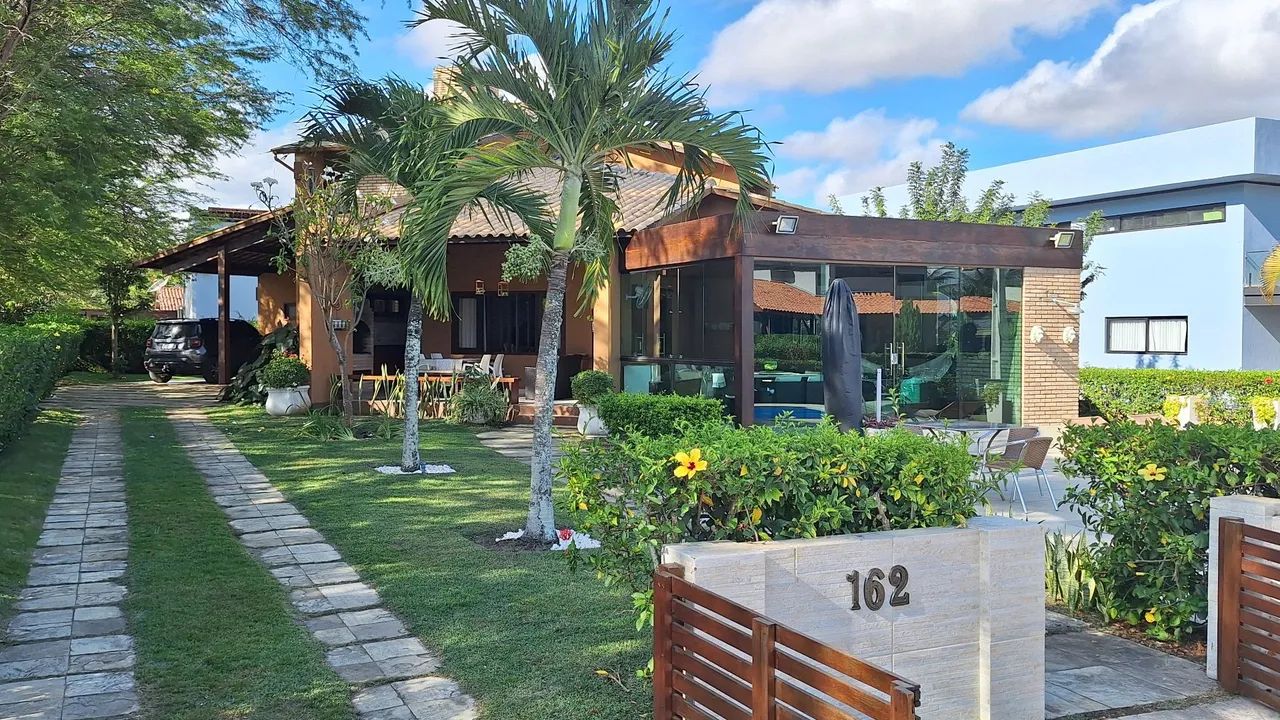 Cond. Gravatá Country, casa com 5 quartos. 