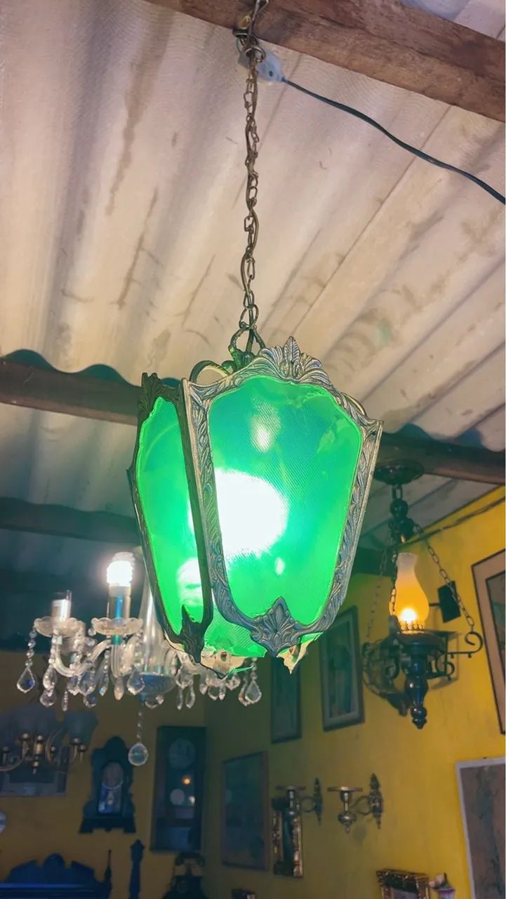 Lindo lustre antigo com lindo formatos em flor de bronze - Foto 4