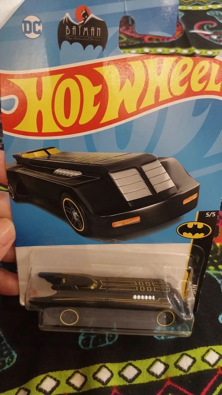 Carrinho hotweels Batmobile DC da Série Animada - Foto 2