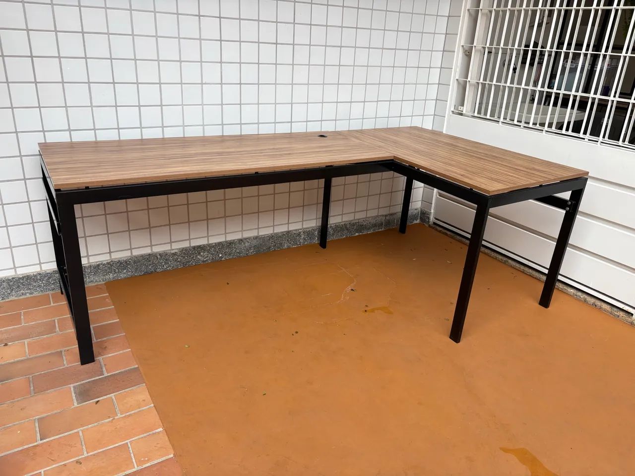 Mesa escritório - excelente estado  - Foto 3