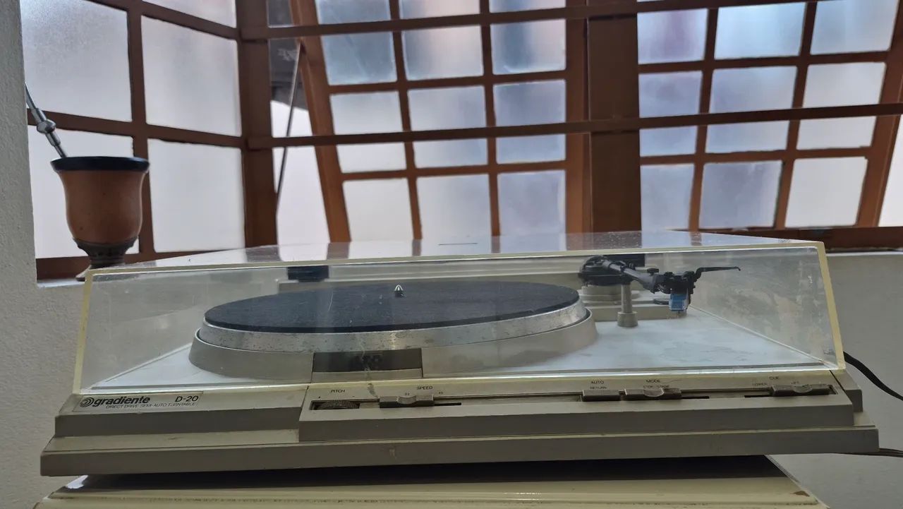 Toca discos gradiente D 20 semiautomático - Foto 4