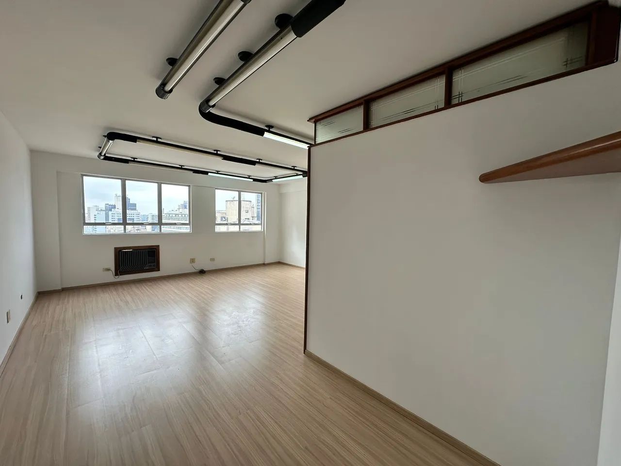 Sala comercial com 40m² reformada na Rua Riachuelo  Centro - Foto 2