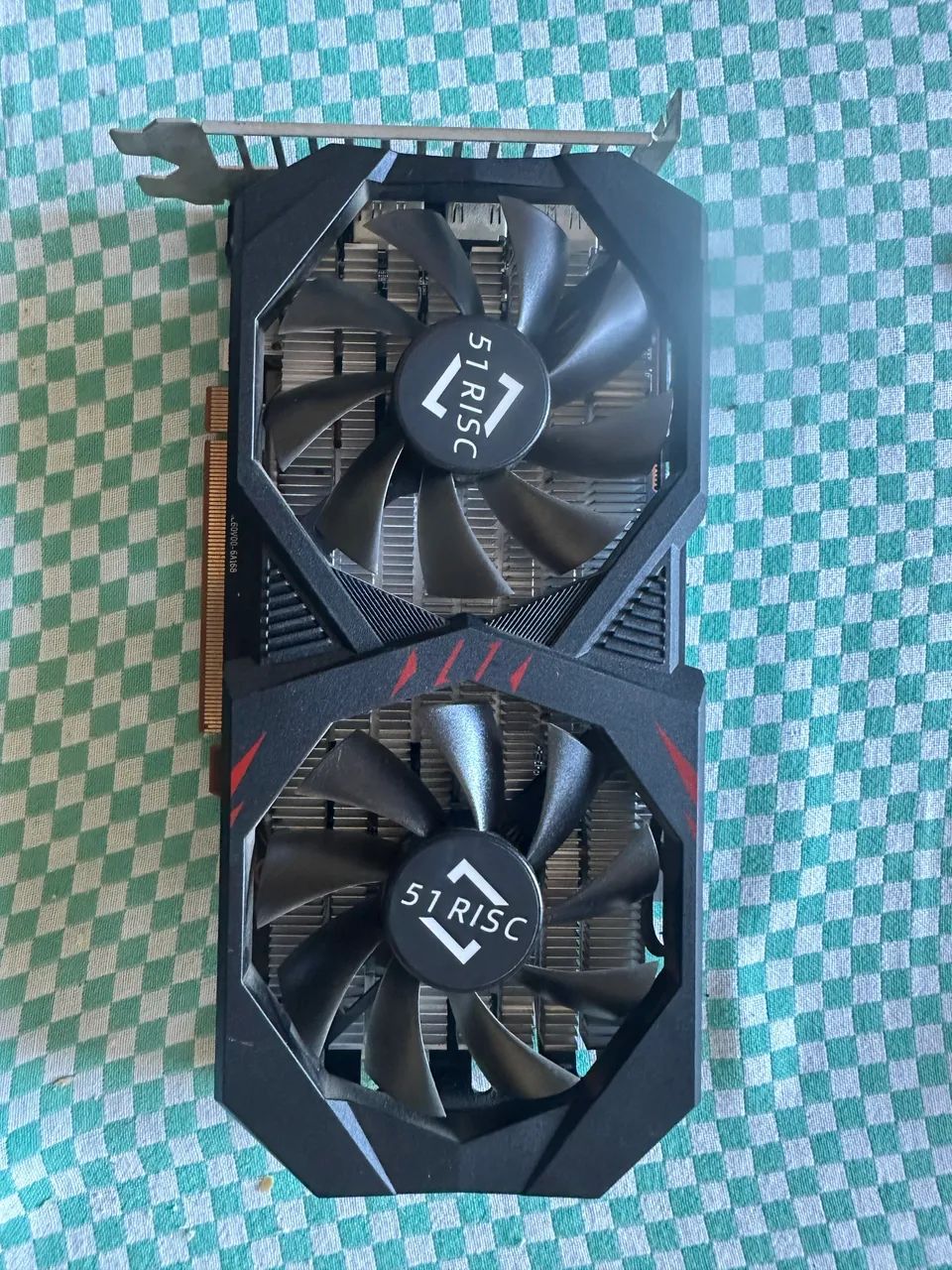 Placa radeon 6600