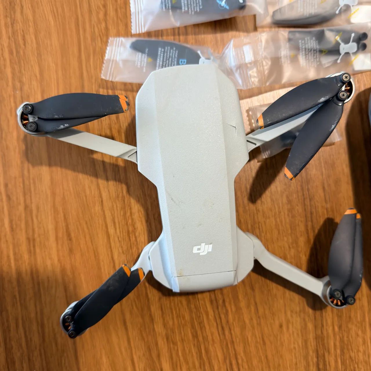 DJI Mini 2 Fly More Combo: Oportunidade Completa e Pronta para Voar - Foto 2