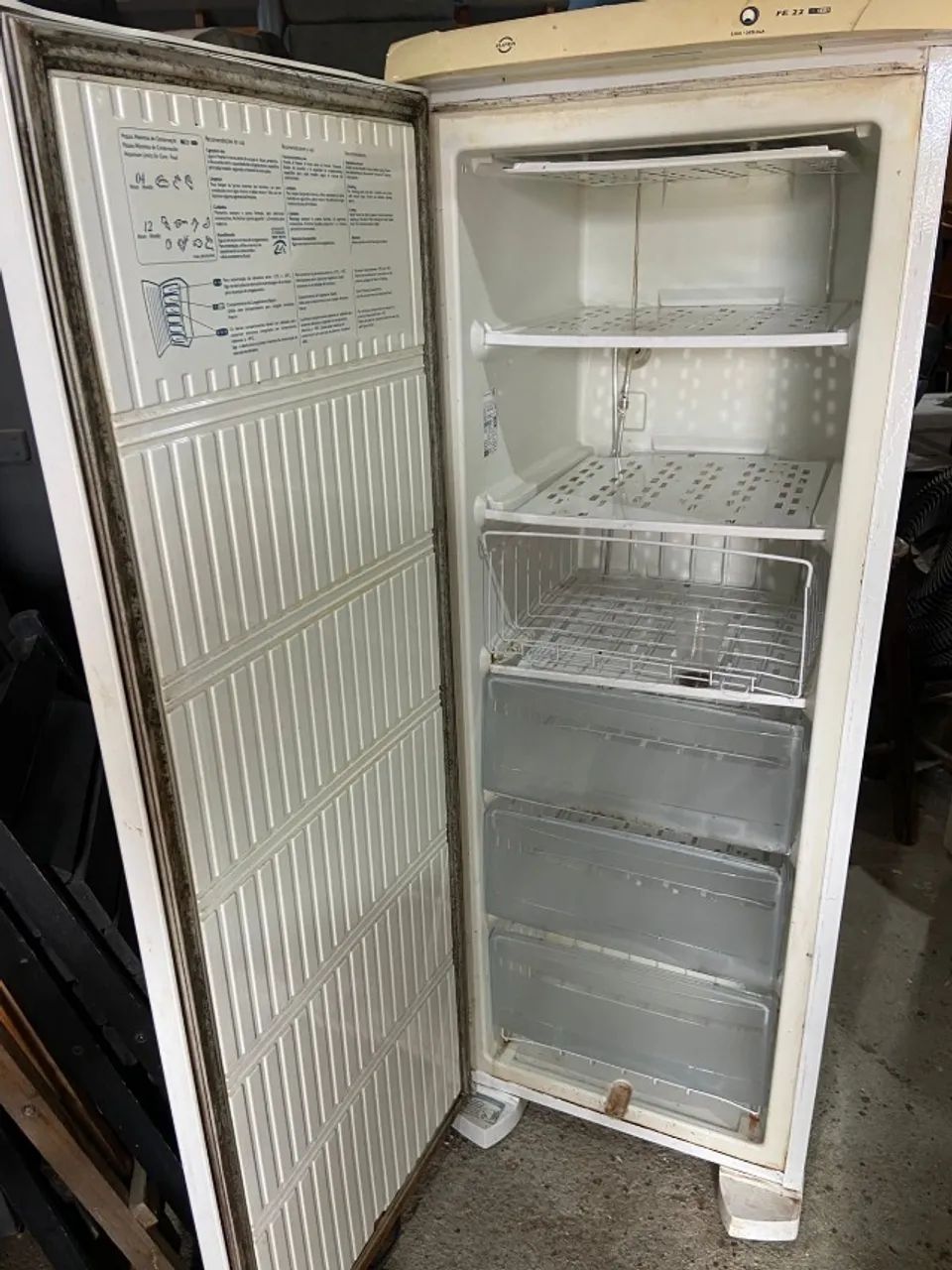 Freezer vertical electrolux, de 1 porta, branco. - Foto 5